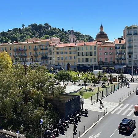 アパート Le Felix *